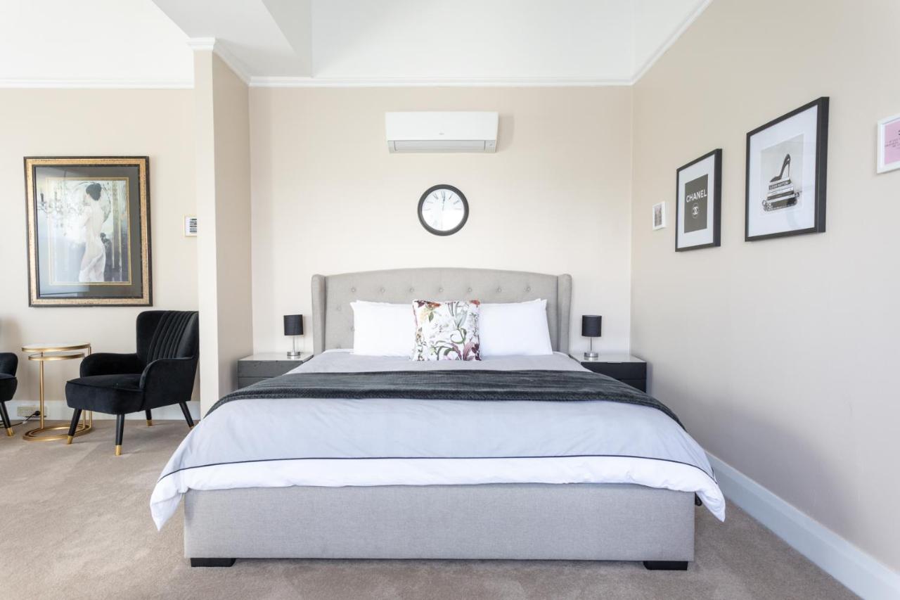 The Dragonfly Inn Launceston Esterno foto