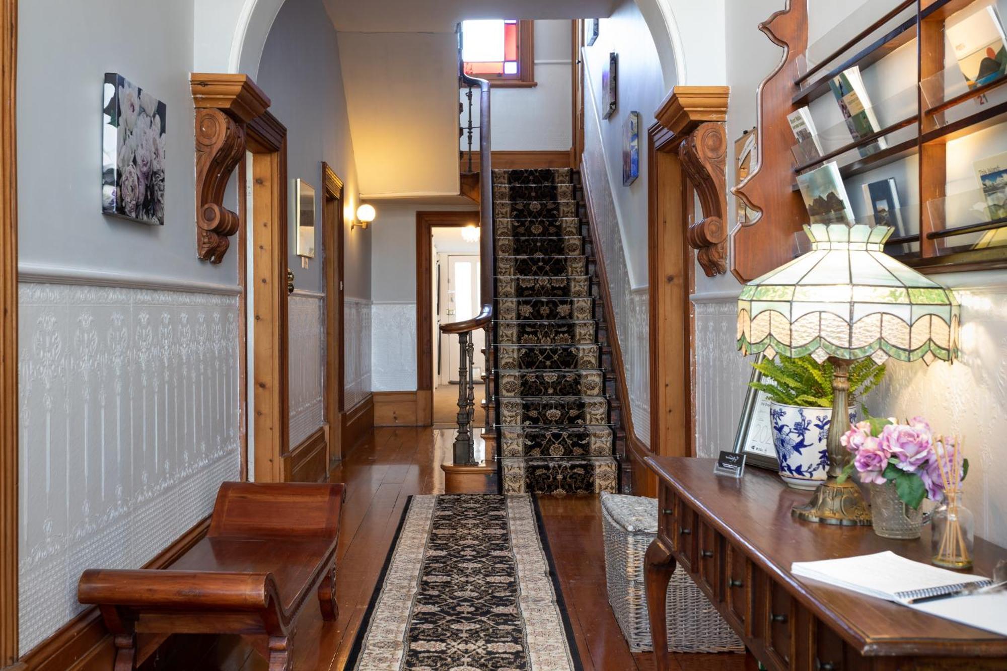 The Dragonfly Inn Launceston Esterno foto